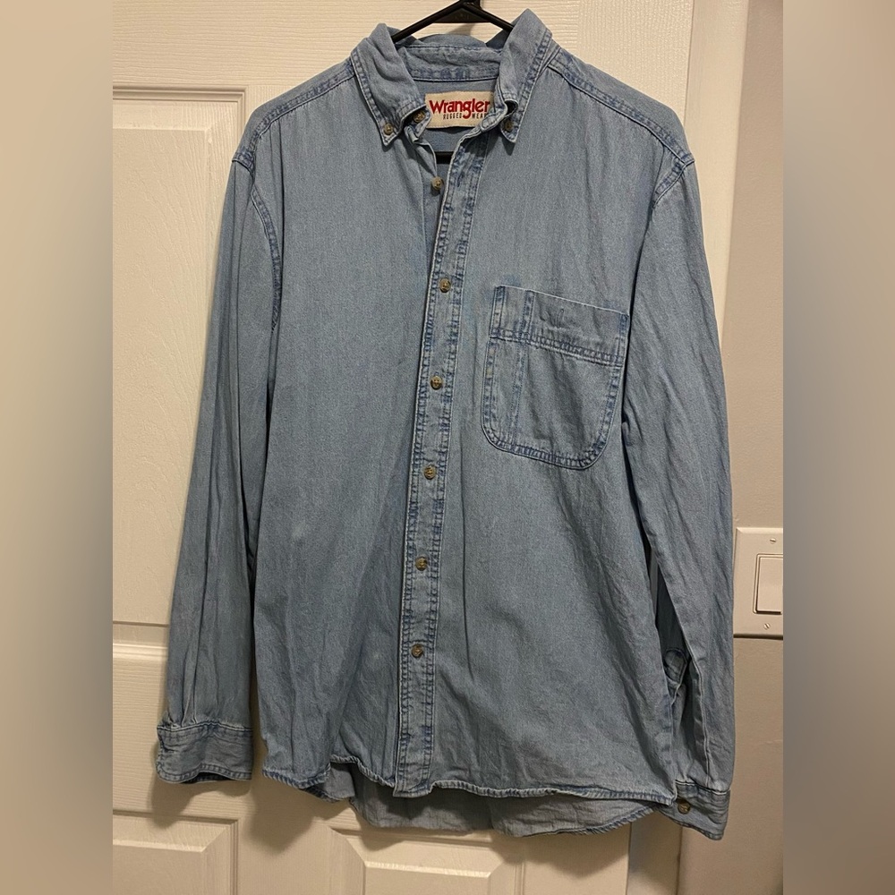 Wrangler Casual Light Blue Button-Down Shirt